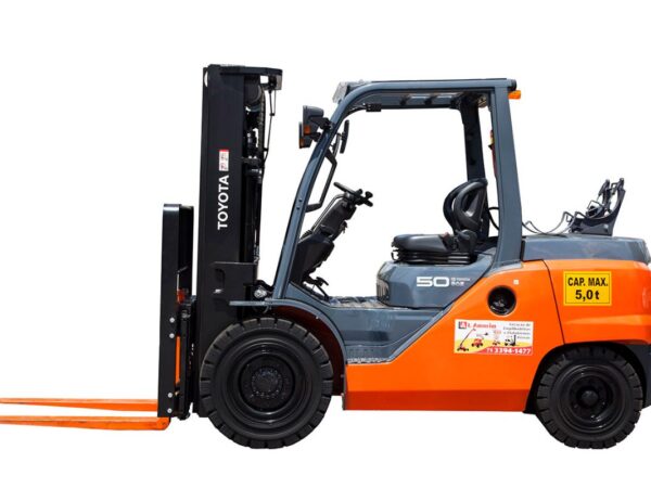 Empilhadeira contrabalançada a combustão 5.0 t